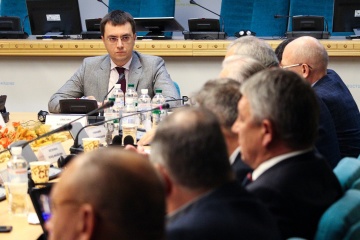 Видача дозволів на міжнародні перевезення з 1 січня проходитиме онлайн - Омелян