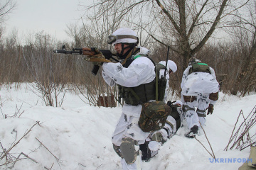 Deux attaques ennemies dans le Donbass : deux militaires ukrainiens blessés