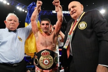 Бокс: Далакян нокаутував Леброна і захистив титул WBA