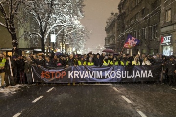 На антиурядових мітингах в Белграді з'явилися жовті жилети
