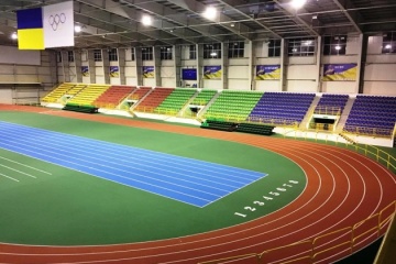 Оновлений легкоатлетичний манеж в Сумах відповідає нормам IAAF і ФЛАУ - Жданов
