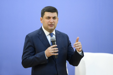 Гройсман: Стратегічна мета уряду - позбутися зовнішніх боргів