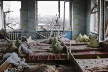 Donbass : 1 civil tué et 15 blessés en mars