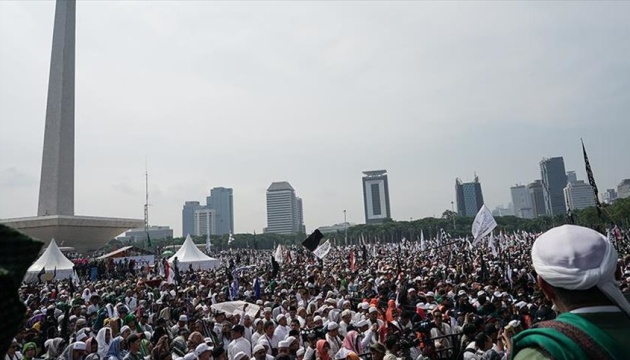 В Індонезії опозиція зібрала мільйонний антиурядовий мітинг