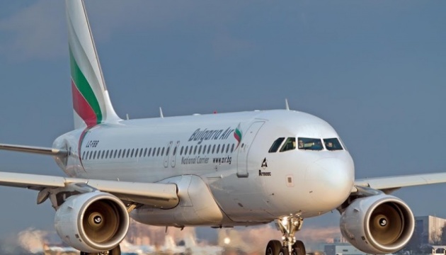 Болгарська авіакомпанія призупинила польоти в Одесу через воєнний стан