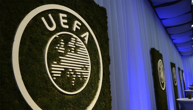 UEFA prohíbe celebrar partidos en las regiones donde se impone la ley marcial