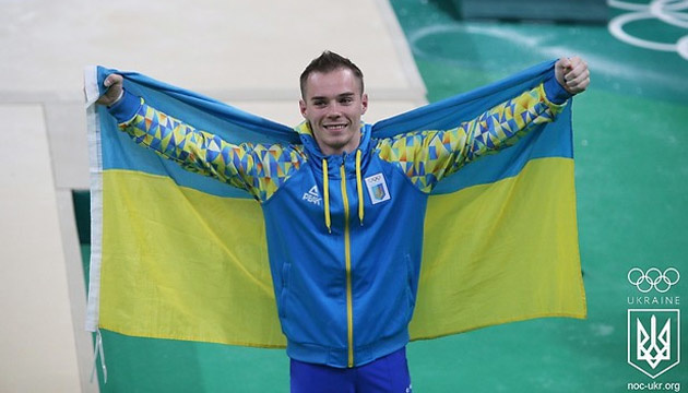 Гімнаст Олег Верняєв визнаний кращим спортсменом листопада в Україні - НОК