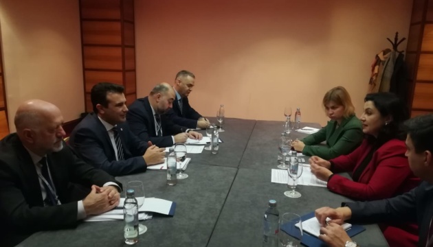 Україна закликає Македонію ввести санкції проти Росії Україна закликає Македонію ввести санкції проти Росії