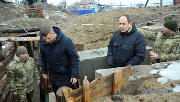 Черниш перевірив роботу вибухотехніків на Луганщині