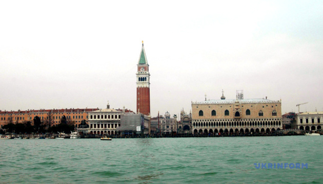 Посетить Венецию станет еще сложнее 