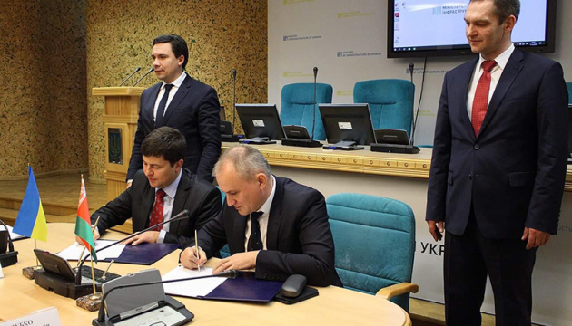 Ucrania y Belarús reanudan la navegación fluvial