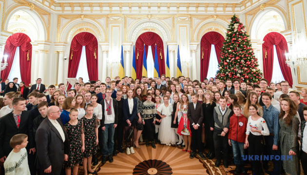 Президент відзначив внесок української молоді у розробку винаходів для армії