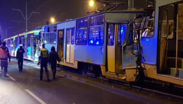 У Познані зіткнулися три трамваї: 14 постраждалих