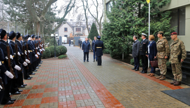 Держсекретар з питань оборони Британії відвідає базу ВМС в Одесі