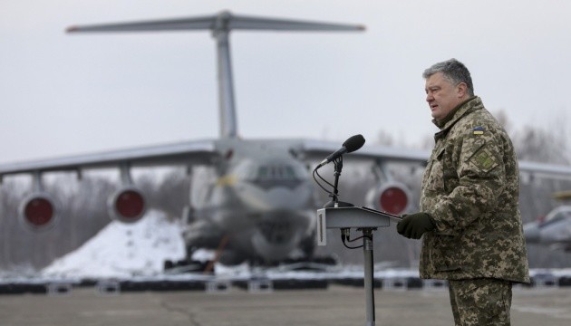 Є беззаперечні докази нарощування Росією сил на кордоні з Україною - Порошенко