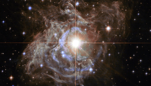 Телескоп Hubble зробив дивовижне фото космічного 