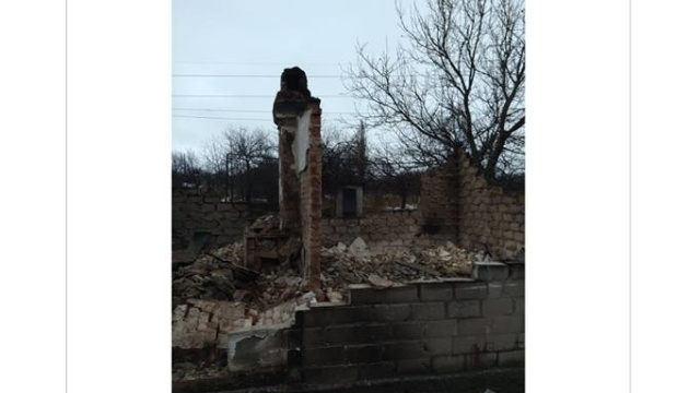 Ostukraine: Zwei Wohnhäuser in Ortschaft Piwdenne bei Beschuss der Besatzer abgebrannt - Fotos
