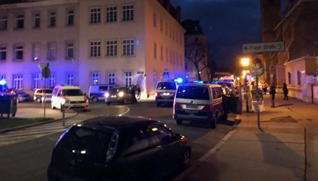 У Відні під час нападу на храм постраждали до 15 осіб