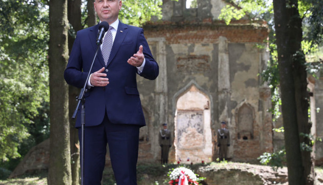 Дуда почтит память жертв Катынской трагедии в Харькове
