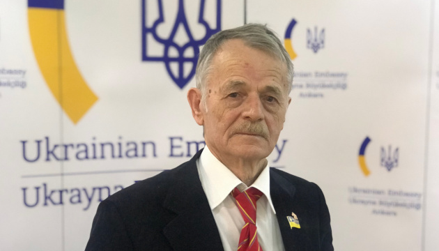 Crimean Tatar leader Dzhemilev going to meet with president Zelensky to dot the i's