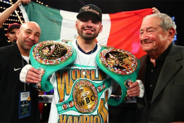 WBC champion Ramirez ready to fight Lomachenko in light welterweight division