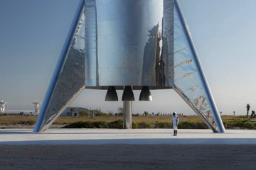 Маск показав Starship зсередини