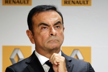 Адвокати екс-глави Nissan оскаржили відмову звільнити його під заставу
