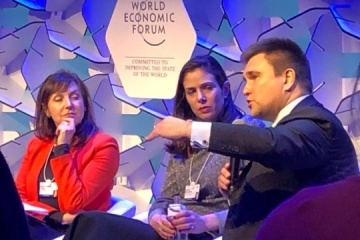 Klimkin en Davos habla sobre la desinformación rusa en Ucrania
