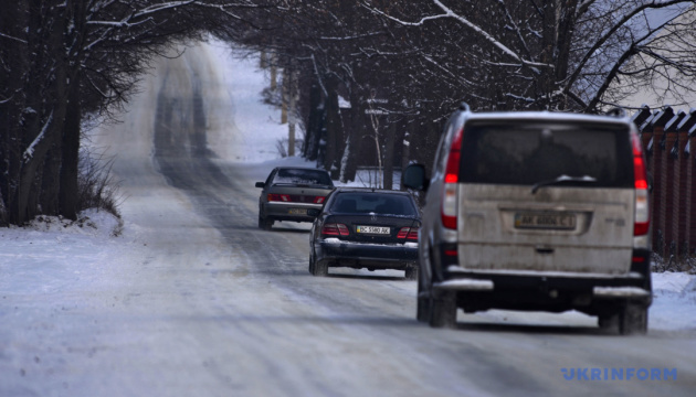 In Oblast Cherson starke Schneefälle gemeldet, Straßen sind offen