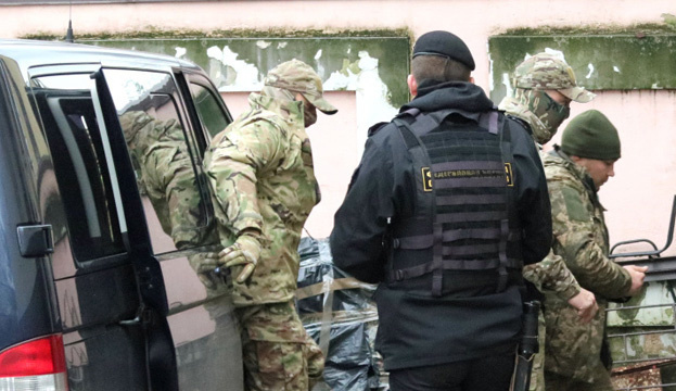 FSB interrogates two captured Ukrainian sailors – lawyer