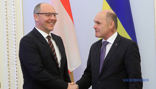 Speaker Parubiy thanks President of Austrian National Council for supporting Ukraine

