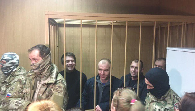 Лефортовський суд продовжив арешт ще чотирьом українським морякам