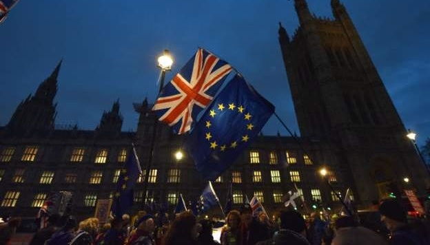 Brexit: На ірландському кордоні зібралися сотні протестувальників