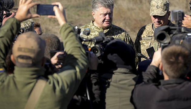 Poroshenko: Ukraine will have no private armies