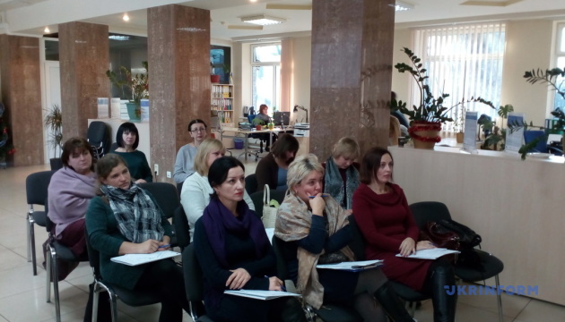 Миколаївські громади вчаться, як отримувати прибутки від землі      