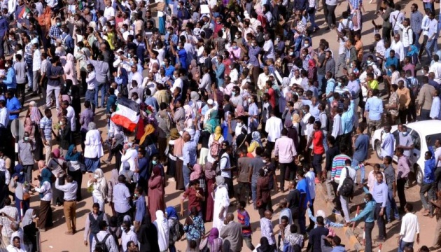 У Судані почали звільняти політв'язнів