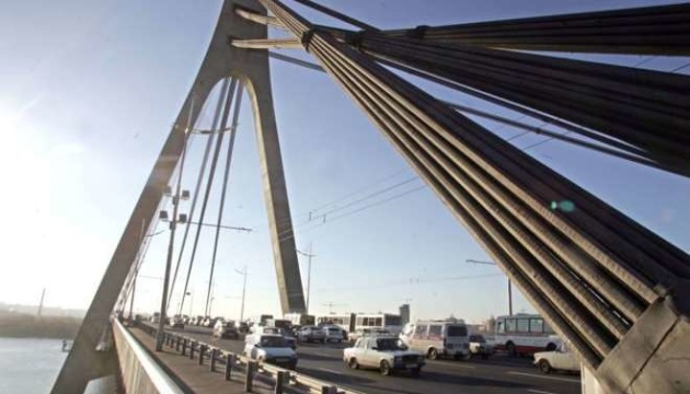 У Києві частково обмежать рух Північним мостом