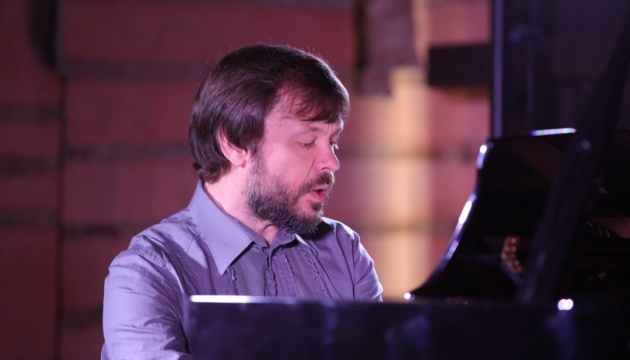 Каскади і консонанси: Євген Громов (фортепіано)