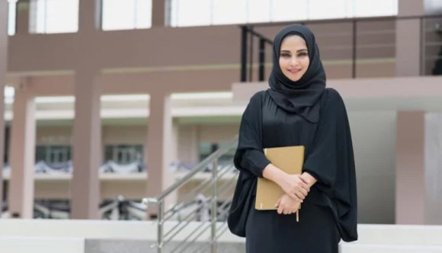 У Саудівській Аравії першим жінкам-гідам видадуть ліцензії