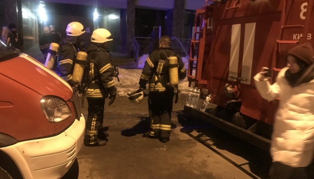 У центрі Києва горіла багатоповерхівка У центрі Києва горіла багатоповерхівка