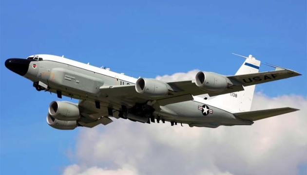 Разведывательный Boeing США начал патрулирование возле оккупированного Крыма