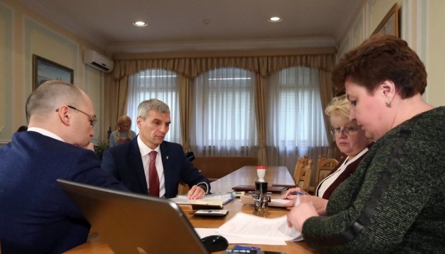 Präsidentschaftswahlen 2019: Moros und Koschulynskyj reichen Unterlagen bei Wahlkommission ein