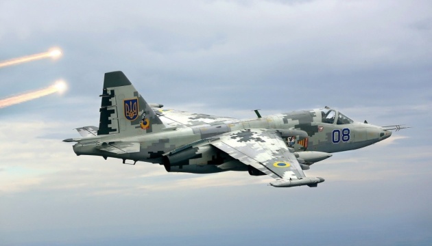 Ukrainian attack aircraft fly over Sea of Azov