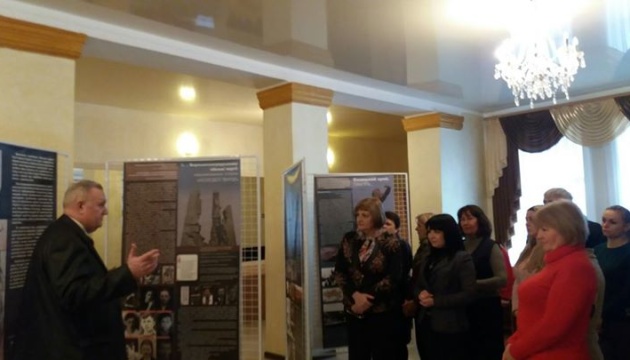 Цікаві факти про Донбас представили на історичній виставці у Старобільську   
