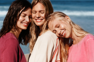 International Premiere - The new MARC O’POLO campaign features top model Anna Ewers in front of the camera with her sisters for the very first time