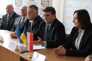 Двадцятеро освітян з Вінниччини навчались у проекті «Активний вчитель з харизмою»