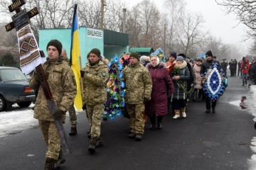 На Дніпропетровщині перепоховали воїна, який загинув під Іловайськом