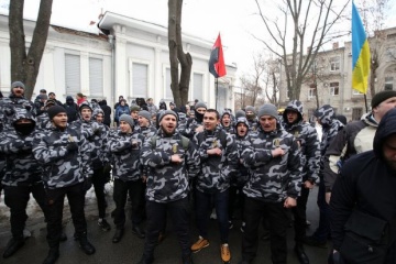 Генконсульство РФ у Харкові закидали яйцями із зеленкою
