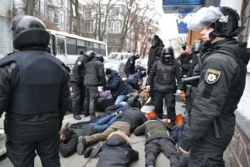 “Лєжать, Бандера!”, або Як дві історії — радянська та українська — між собою конфліктують