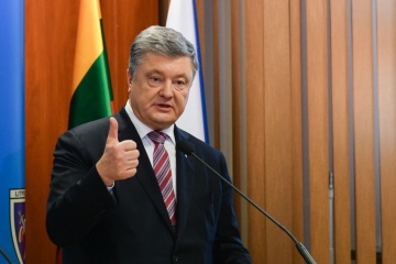 Kräftegleichgewicht zerstört: Poroschenko will mehr Präsenz der Nato-Schiffe im Schwarzen Meer